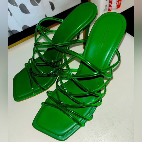 ALDO Brigette Heels Green - Picture 3 of 6
